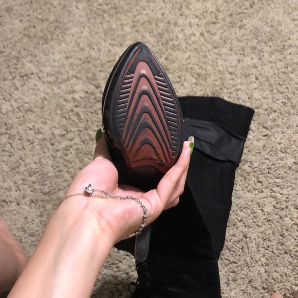 boots - Picture 5 of 5